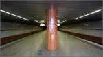 Hasenbuck: Am Ende des Tunnels von der Innenstadt her kommend liegt dieser schlichte U-Bahnhof. Was hier wie Blitzlicht wirk, ist durch das im Rcken des Fotografen einfallende Tageslicht bewirkt. 04.03.2006 (Matthias)