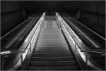 Rathenauplatz: Impression der langen Treppenanlage am nrdlichen Ausgang. 04.03.2996 (Matthias)